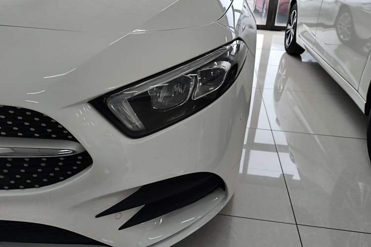 Used Mercedes-Benz A-Class 2019 A 200 L Sport Sedan Left Front Headlight