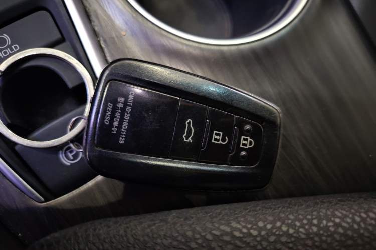 Used Toyota Camry 2021 2.0G Luxury Edition