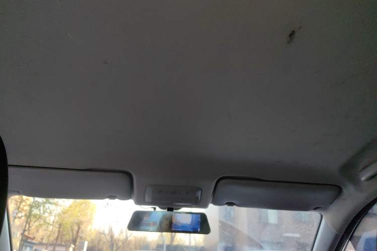 Used Wuling Alvez 2023 1.5L CVT Comfort Edition Headliner