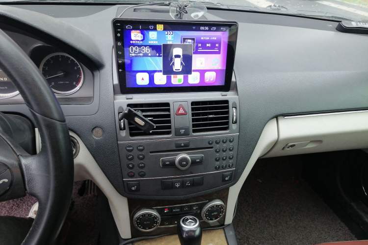 Used Mercedes-Benz C-Class 2010 C 200 CGI Fashion Model
