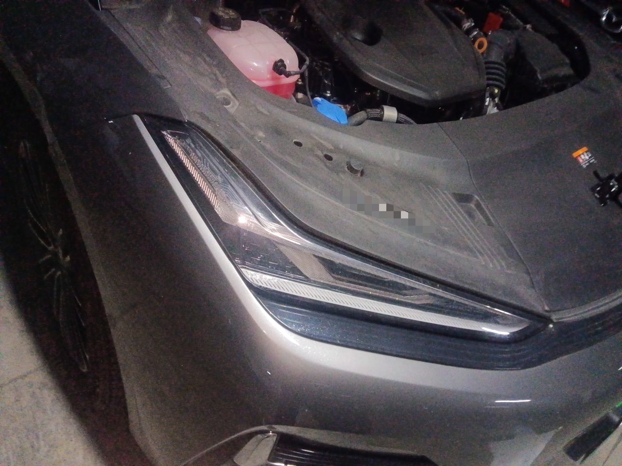 Geely Galaxy 8 2025 130km EM-i Deluxe Edition — снимка 7