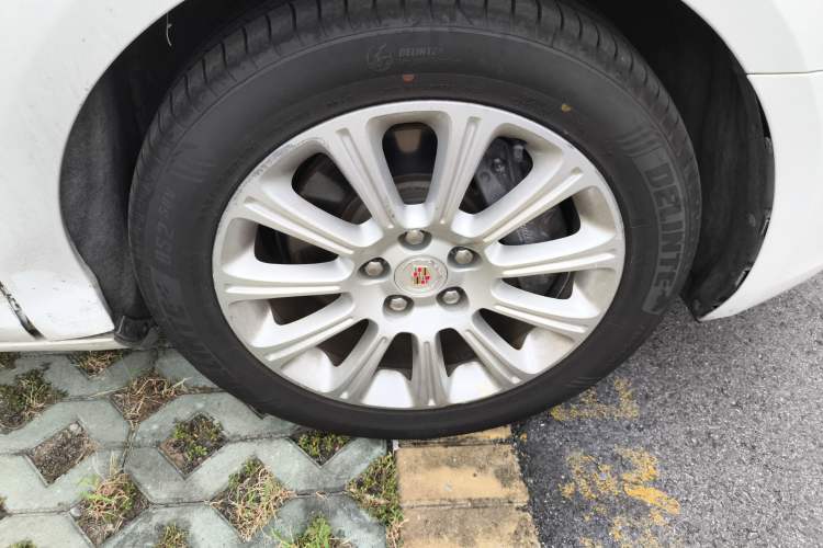 Used Cadillac XTS 2013 28T Luxury Model