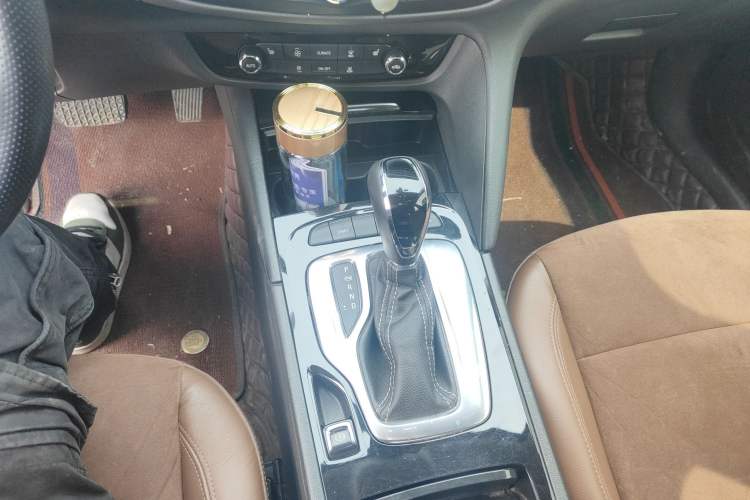 Used Buick Regal 2019 Revised 20T Luxury Version China VI Standard
