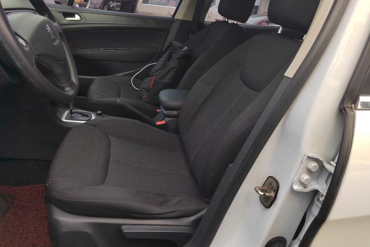 Used Peugeot 308 2014 Enjoy Edition Classic 1.6L Automatic Premium Model
