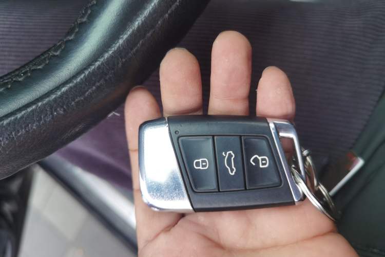 Used Volkswagen Magotan 2018 280TSI DSG Comfort Model
