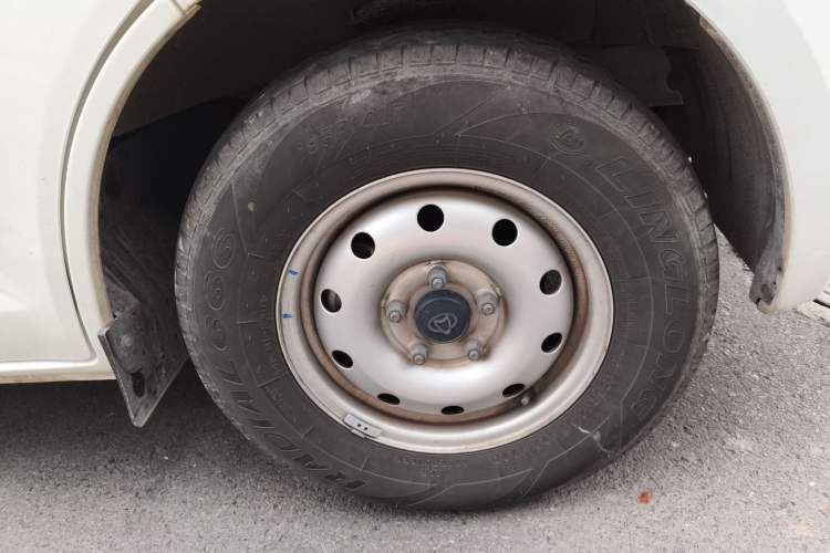 Used CHANGAN KAICHENG Ruixing M60 2023 1.5L GDI Elite-Class Passenger Vehicle 6/7 Seats
