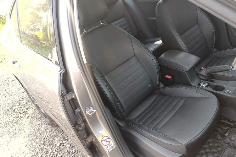 Used Skoda Octavia 2017 1.6L Automatic Smart Drive Edition Right Front Seat