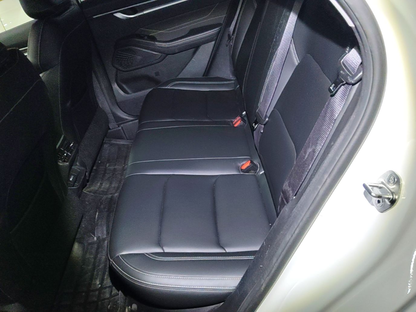 Geely Auto Emgrand 2025 4th Generation 1.5L CVT Longteng Edition — снимка 20
