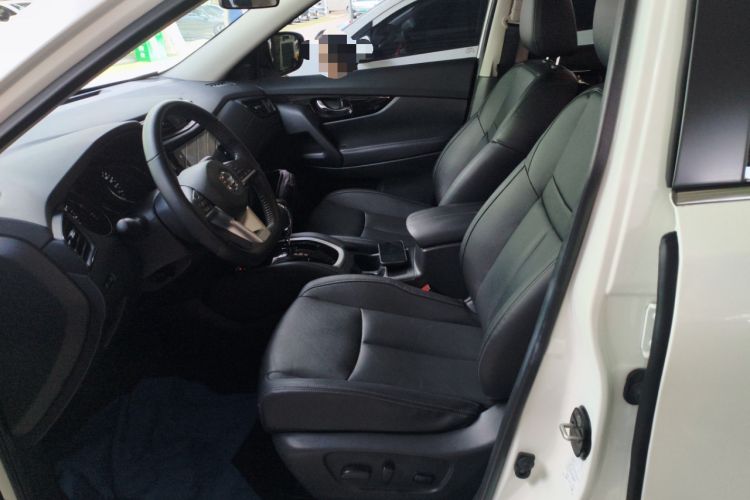 Used Nissan X-Trail 2022 2.0L Two-Wheel Drive Smart Connect Premium Edition Left Front Seat