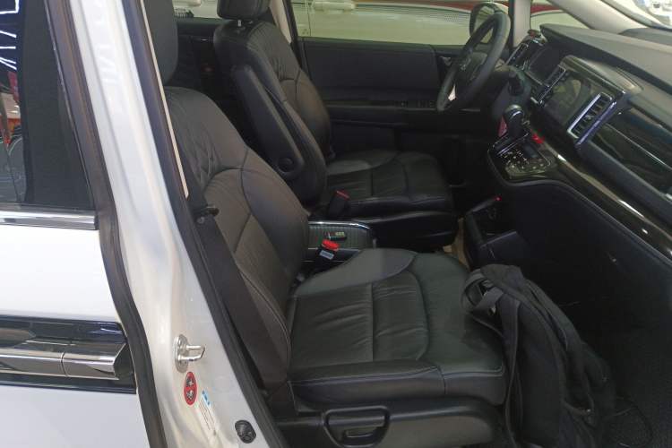 Used Honda Elysion 2019 2.0L Hybrid Luxury Edition