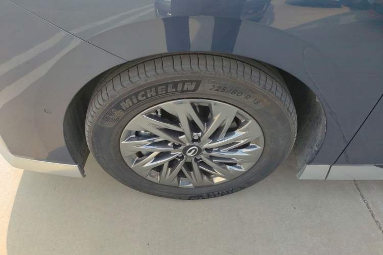 Used GAC Trumpchi Xiangwang M8 2025 Kunkun Series Ultra First-Class Cabin Exterior 4