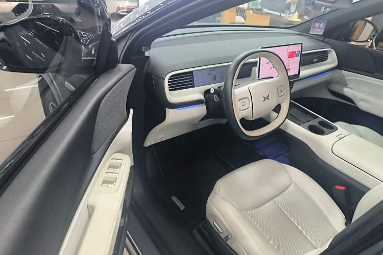 Used XPeng G6 2023 755 Ultra-Long Range Pro Driver Seat