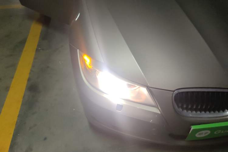 Used BMW 3 Series 2010 320i Sport Edition Right Front Headlight