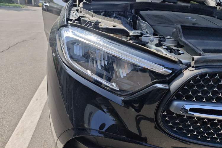 Used Mercedes-Benz GLC 2023 GLC 300 L 4MATIC Dynamic 7-Seater Right Front Headlight