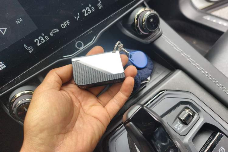 Used Lynk & Co 01 EM-P 2021 1.5TD PHEV Halo Vehicle Key