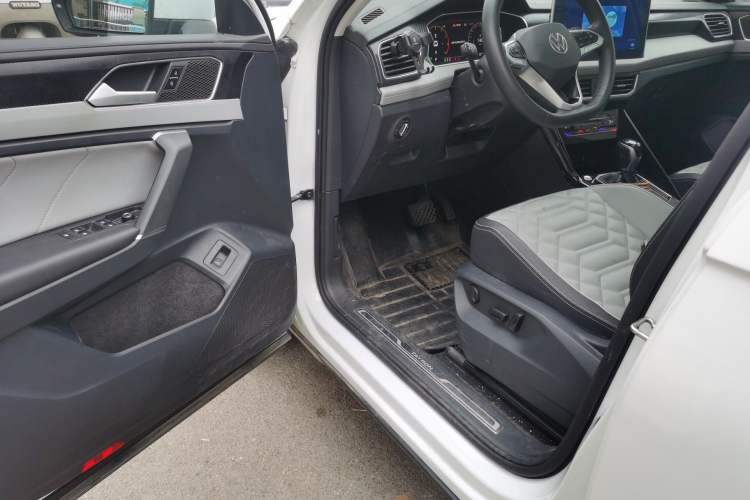 Used Volkswagen Tayron 2023 280TSI Two-Wheel-Drive Luxury Plus Advanced Version