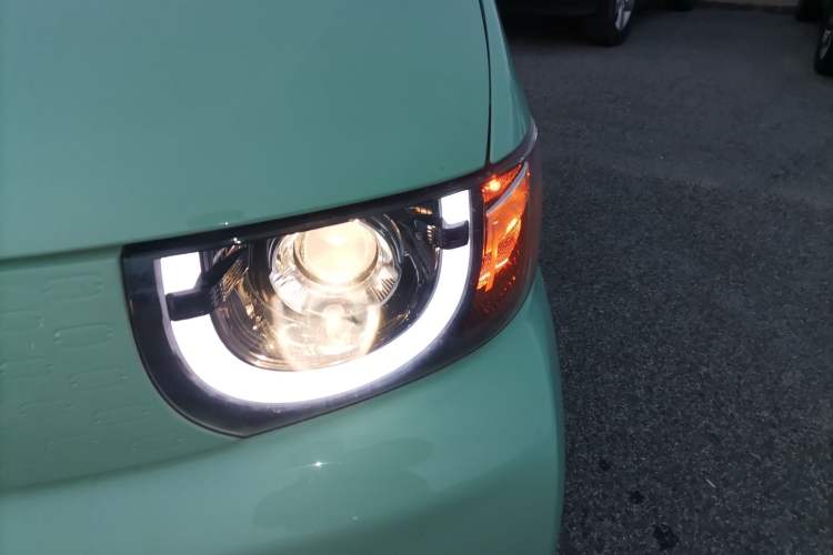 Used Chery QQ Ice Cream 2022 170km Sundae Phosphate Lithium-Ion