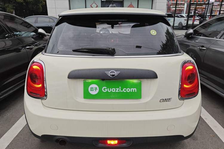 Used MINI 2019 1.5T ONE
