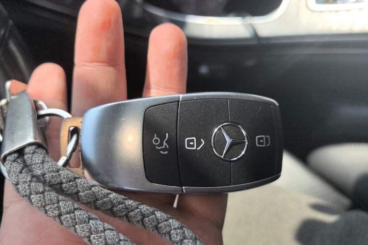 Used Mercedes-Benz C-Class 2019 C 180 L Fashion Edition Sport Version
