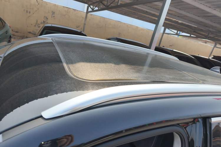 Used Hongqi HS5 2022 Facelifted Version 2.0T Smart Connect Flagship All-Wheel-Drive Edition Roof