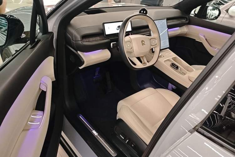Used Nio ES6 2023 75 kWh

