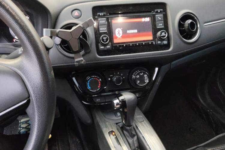 Used Honda XR-V 2015 1.8L EXi CVT Comfort Version