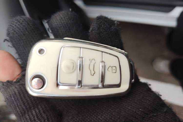 Used Cowin E3 2018 1.5L Manual Luxury Model