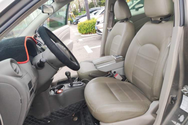 Used Nissan Sunny 2011 1.5XE CVT Comfort Edition Left Front Seat