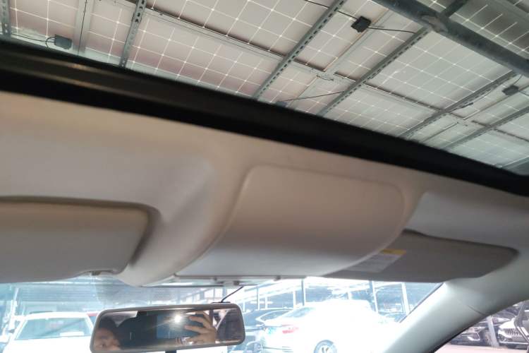 Used Volkswagen Polo 2016 1.6L Automatic Comfort Model