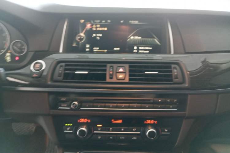 Used BMW 5 Series 2014 525Li Luxury Design Package