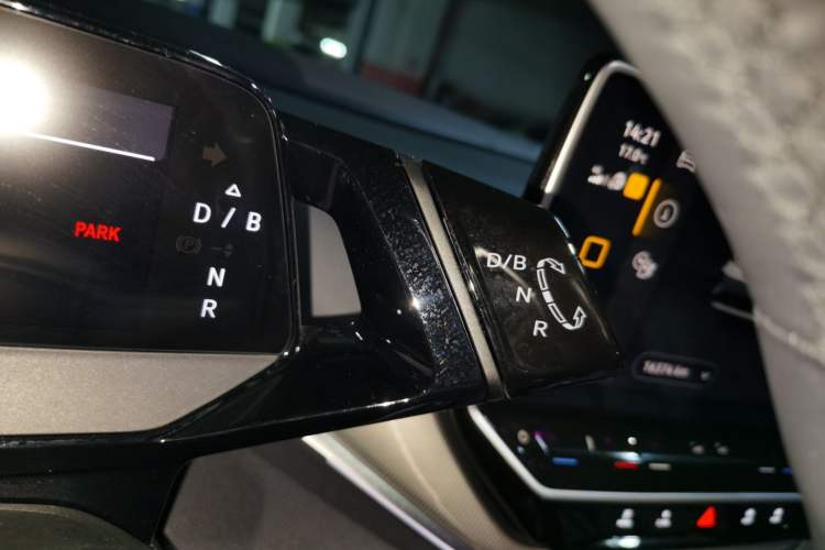 Used Volkswagen ID.4 CROZZ 2022 Long-Range Lite PRO Edition Gear Lever