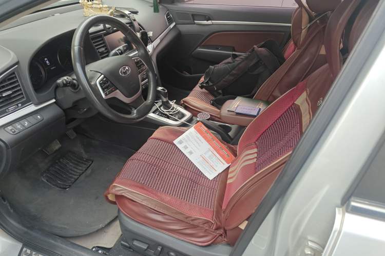 Used Hyundai Elantra (6th Generation / Lingdong) 2016 1.6L Automatic ZhiXuan · Luxury Version
