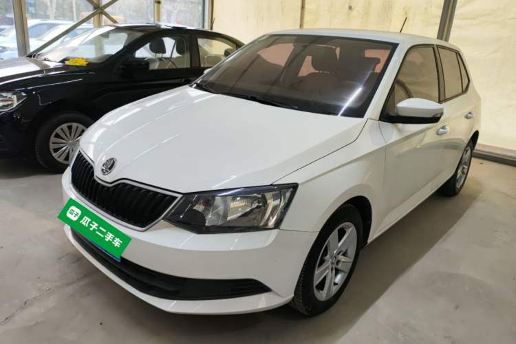 Used Skoda Fabia 2017 1.4L Automatic Car Enjoy Edition