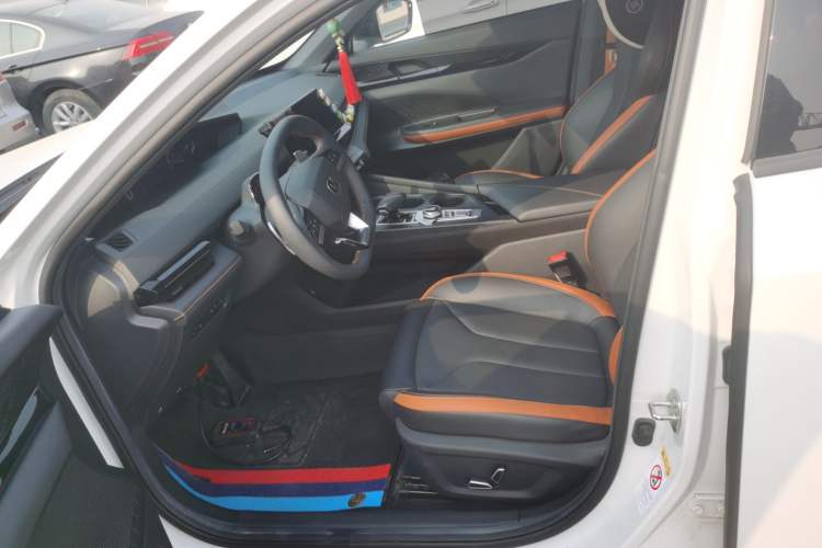 Used CHANGAN UNI-V 2023 1.5T Prestige Model
