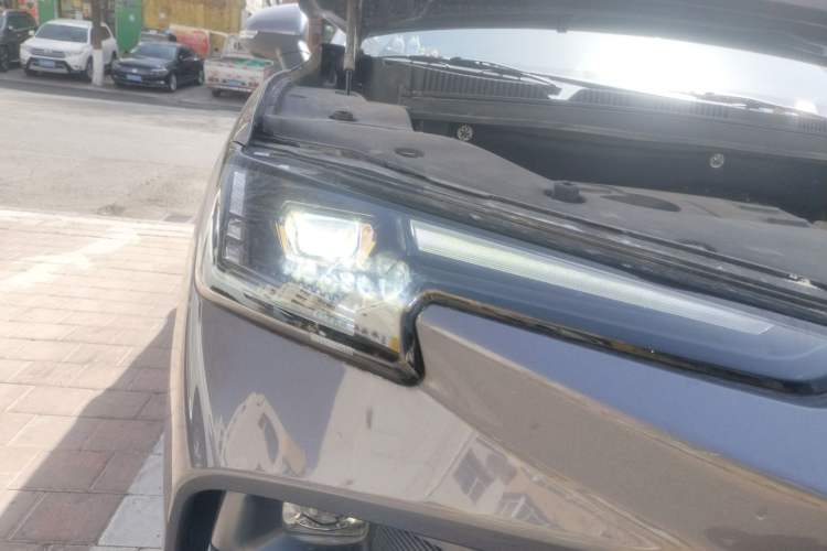 Used JETOUR Dashing 2025 1.5T DCT Luxury Edition Right Front Headlight