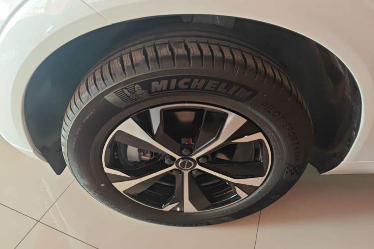 Used Volvo XC60 2026 B5 4x4 Smart Luxury Edition