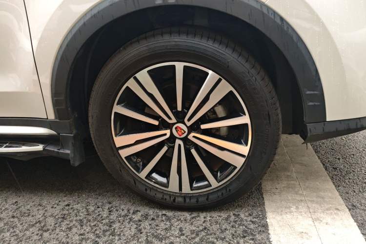 Used Roewe RX5 New Energy 2017 eRX5 50T Hybrid Connected Prestige Flagship Edition
