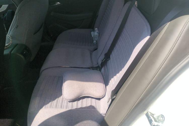 Used Chevrolet Malibu 2017 1.5T Automatic Luxury Edition Left Rear Seat