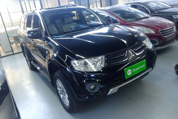Used Mitsubishi Pajero Sport 2013 3.0L Automatic Two-Wheel Drive Luxury Edition