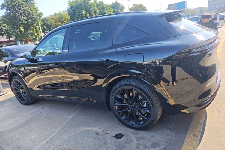 Used Zeekr 7X 2025 100 kWh Long-Range Rear-Wheel Drive with Intelligent Driving Features