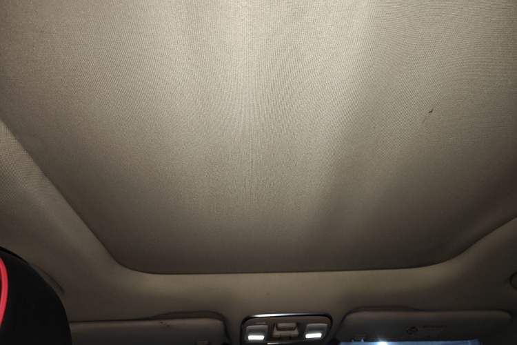 Used Geely Auto Emgrand X7 Sport 2016 2.0L Manual Smart Connect Version
