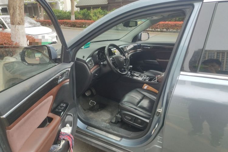 Used GAC Trumpchi GS8 2017 320T Two-Wheel Drive Luxury Smart Connectivity Version (7 Seats)
