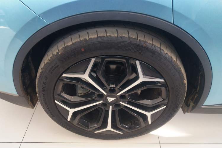 Used Deepal L07 2024 230Max Qiankun Intelligent Driving ADS SE Range-Extended Version
