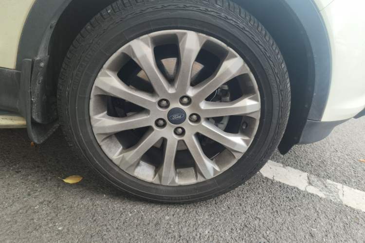 Used Ford Kuga 2013 2.0L GTDi Four-Wheel-Drive Elite Model
