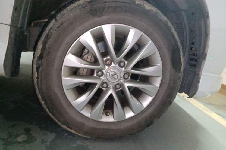 Used Lexus GX 2014 400 Prestige Edition Right Front Wheel Hub