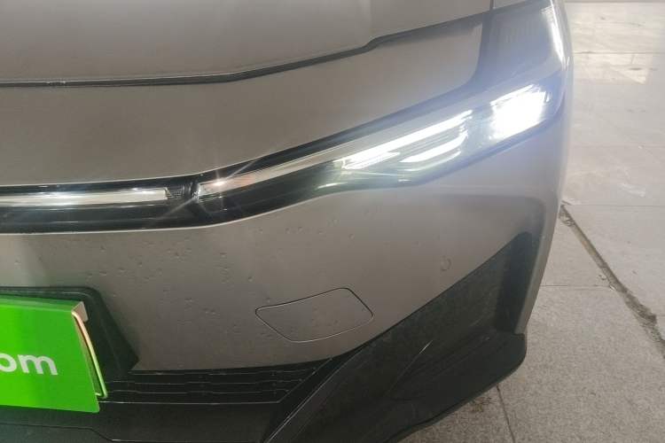 Used Toyota bZ3 2024 517 km Elite PRO Left Front Headlight