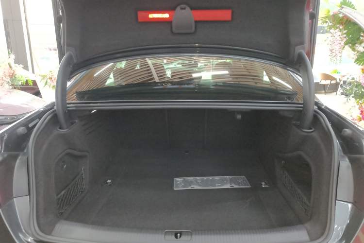 Used Audi A4L 2019 40 TFSI Fashion Edition China VI Emission Standard
