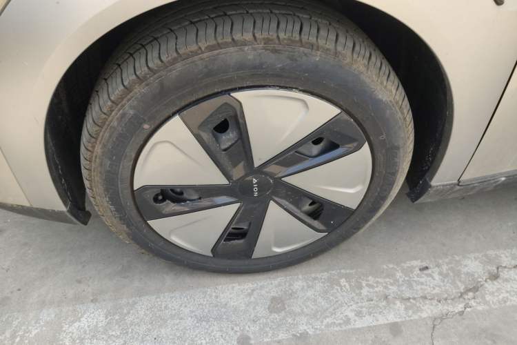 Used AION Y 2023 Younger
