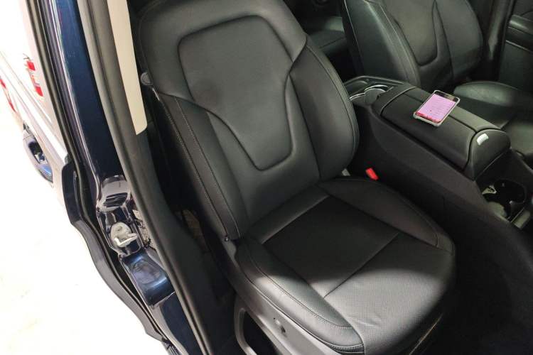 Used Mercedes-Benz V-Class 2017 V 260 L Prestige Edition