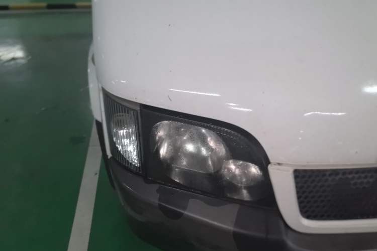 Used Ford Classic Transit 2013 2.8T Diesel Van Short Wheelbase Mid-Roof Model JX493ZLQ3A Right Front Headlight